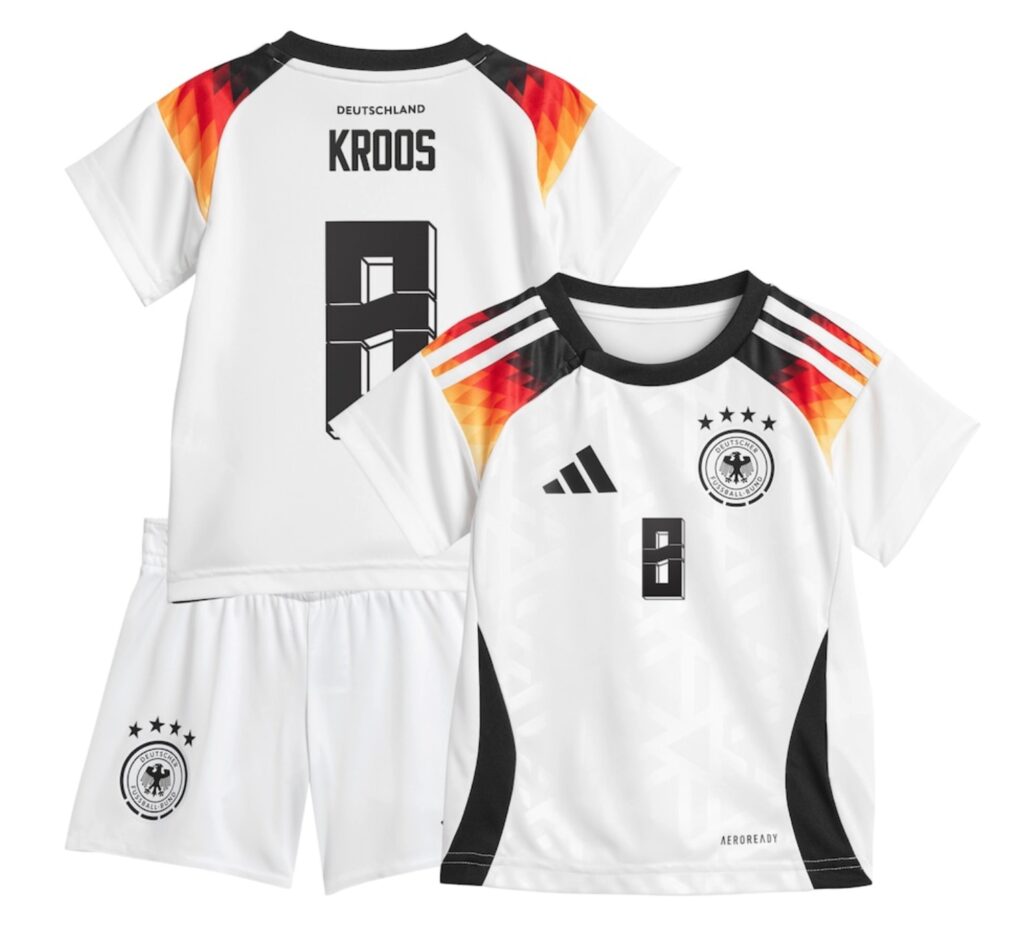Das neue DFB Trikot von Toni Kroos